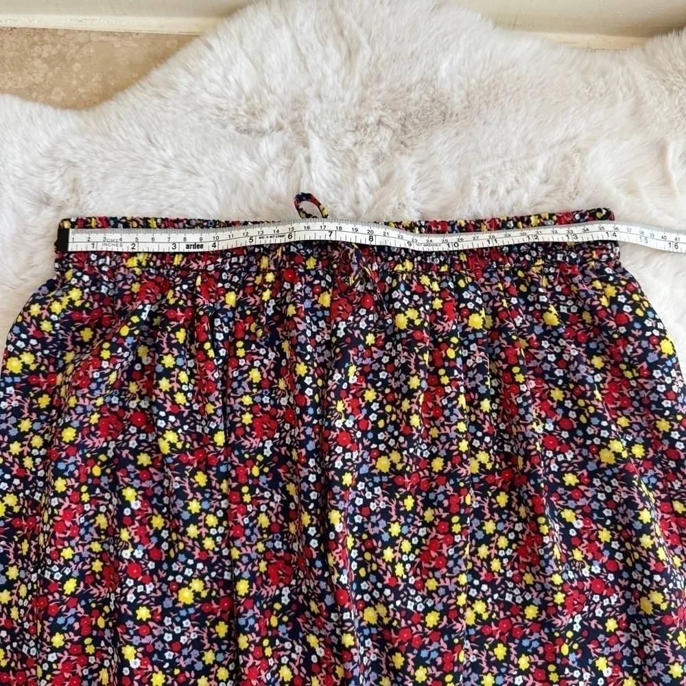 J Crew Floral Print Elastic Waist High Rise Womens Size S Pull On 3 inch Inseam
